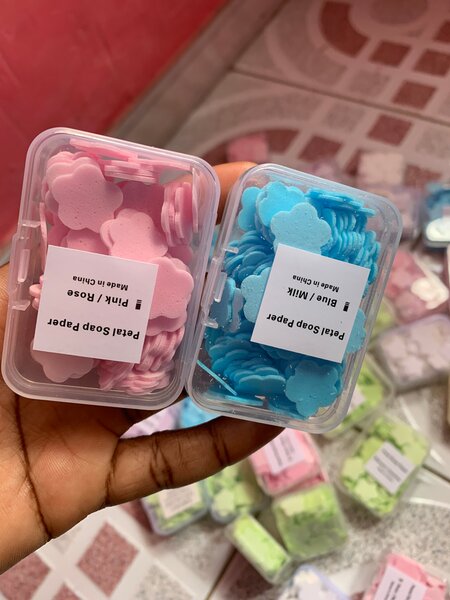 Pétales de savon parfumées