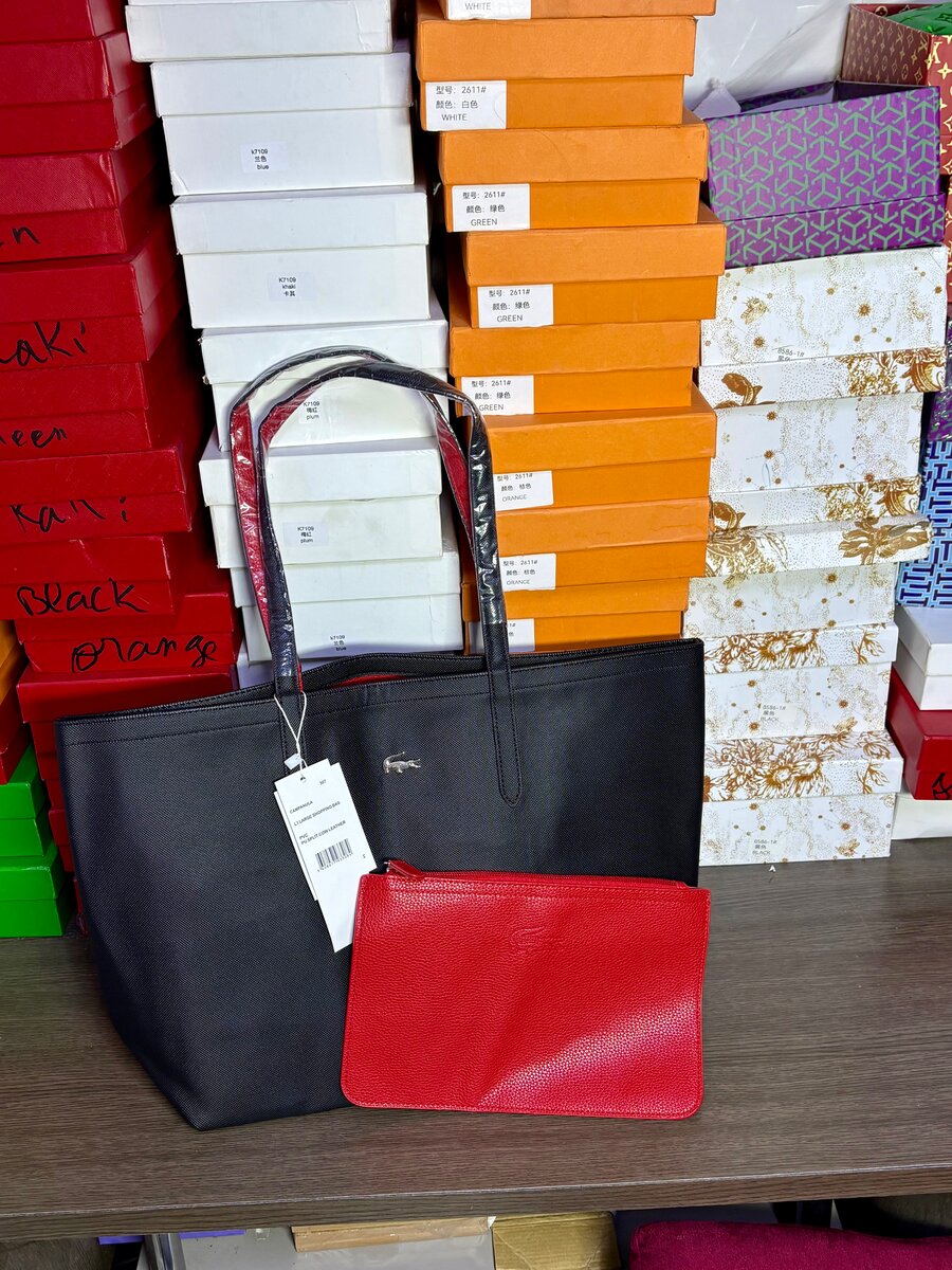 Sac à main Lacoste élégant