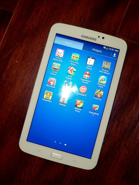 SAMSUNG TAB 3