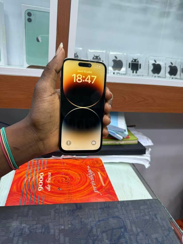 Smartphone haut de gamme 6,1"