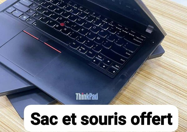Lenovo ThinkPad avec accessoires