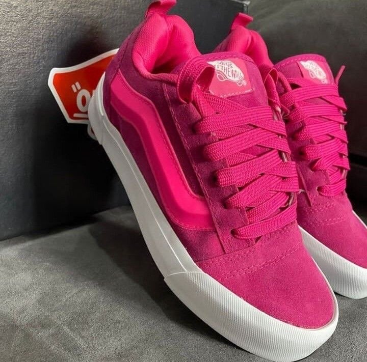 Baskets roses en daim