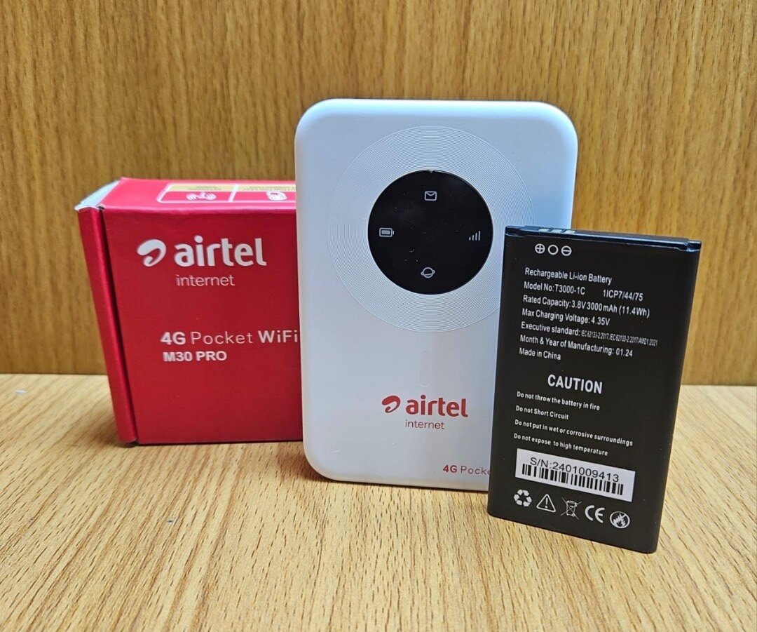 Domino Pocket WIFI 4G Universe