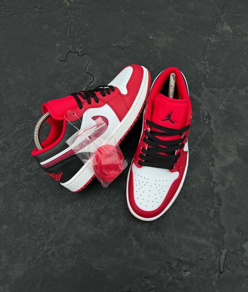 JORDAN 1