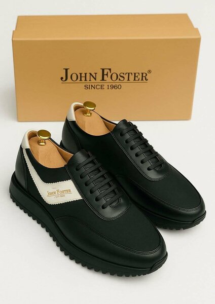 Chaussures noires tendance homme