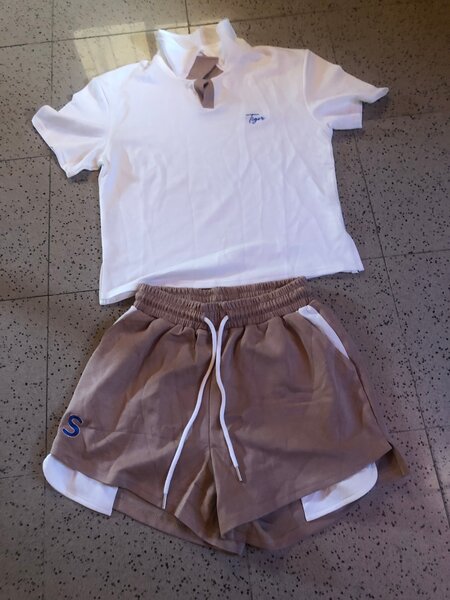 Ensemble polo et short pour femme