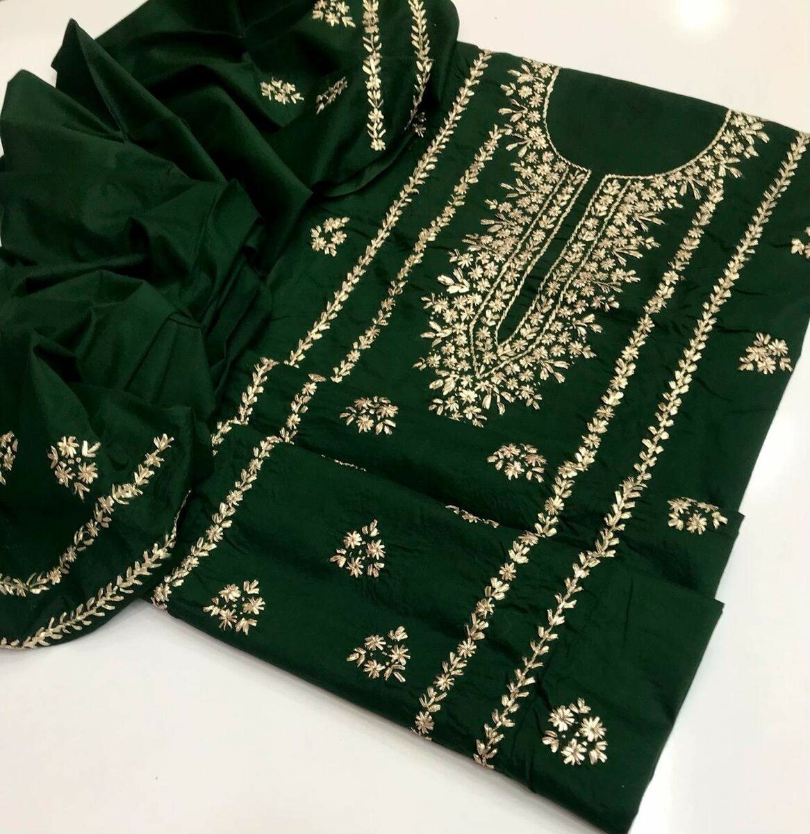 2PCs  suit with goti work