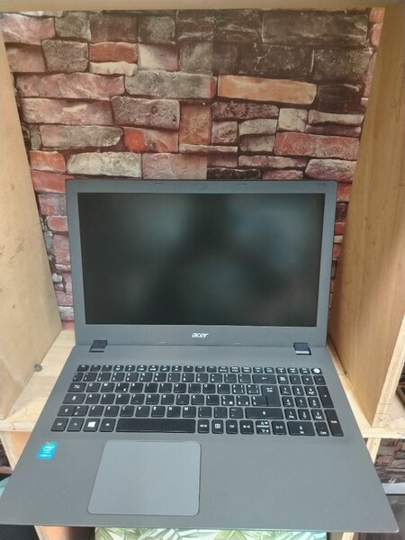 Acer Laptop i3