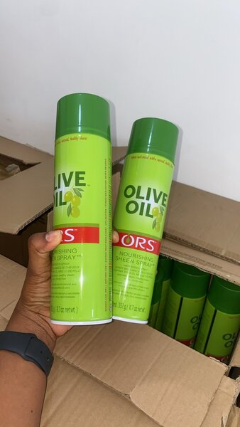 Olive oil nourishing spray