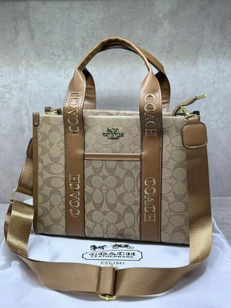 Coach/ бесплатная доставка