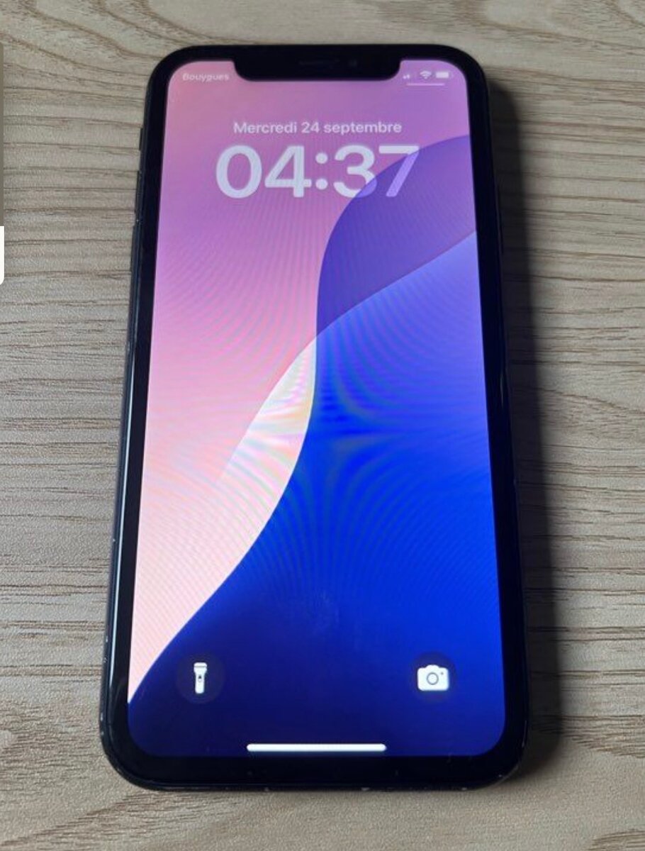 iPhone XR écran cassé