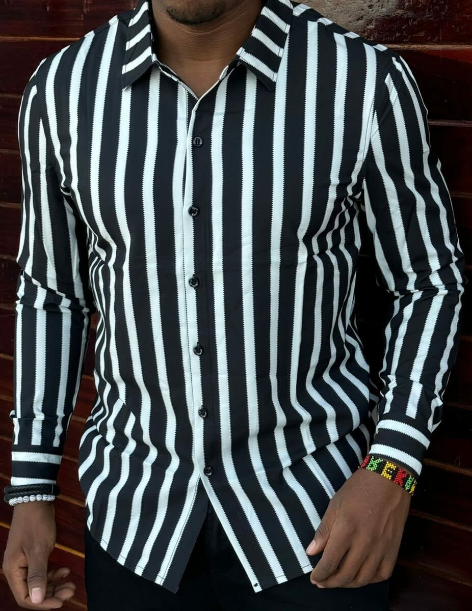 Stylish and high-quality men's long sleeve shirt