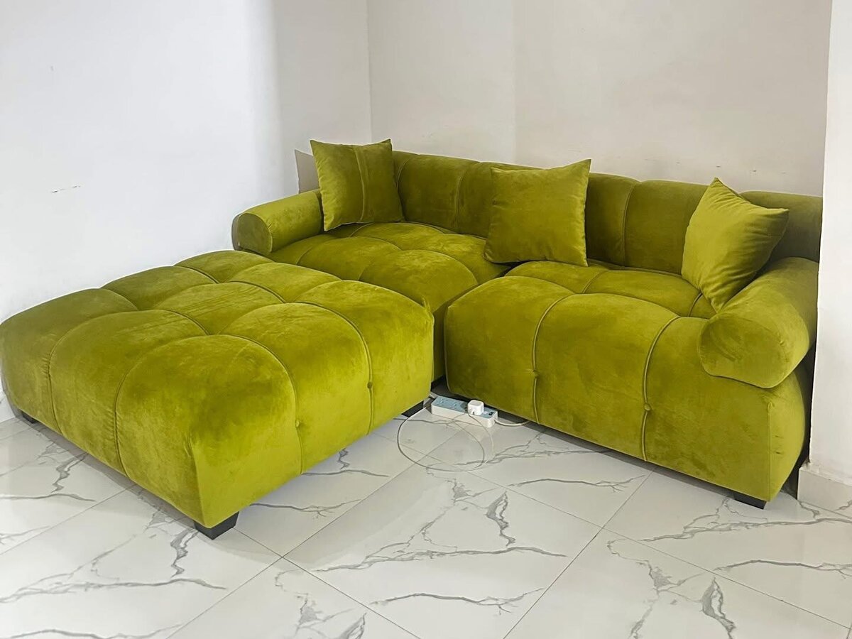 Canapé 2 place avec pouf