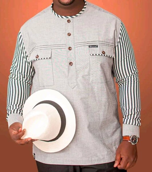 Chemise à rayures élégante