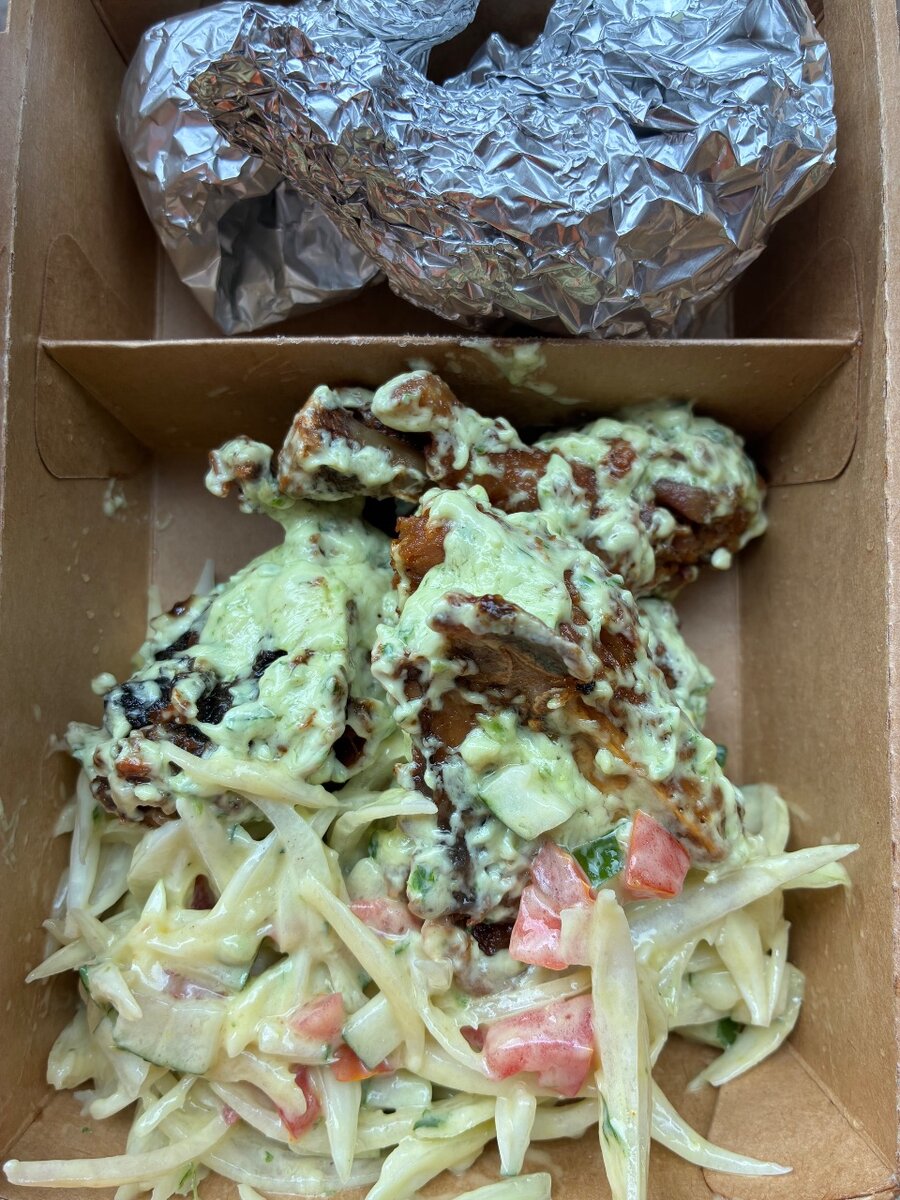 Poulet Grillé Épicé avec Frites