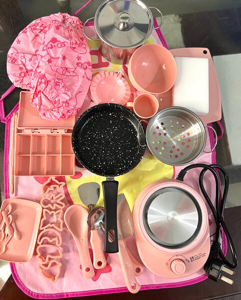 Ensemble de cuisine enfant rose