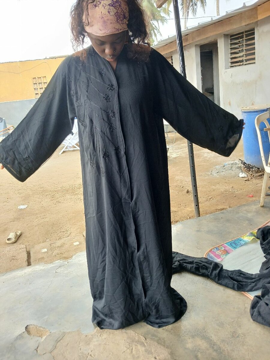 Abaya élégante noire