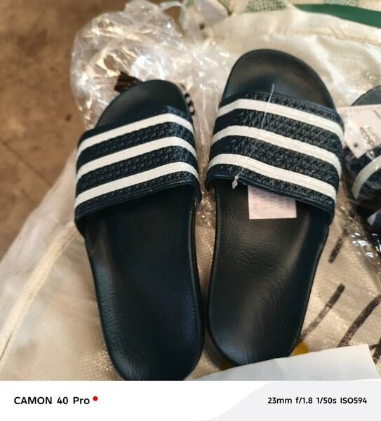 Claquettes confortables homme