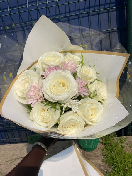Bouquet de roses blanches