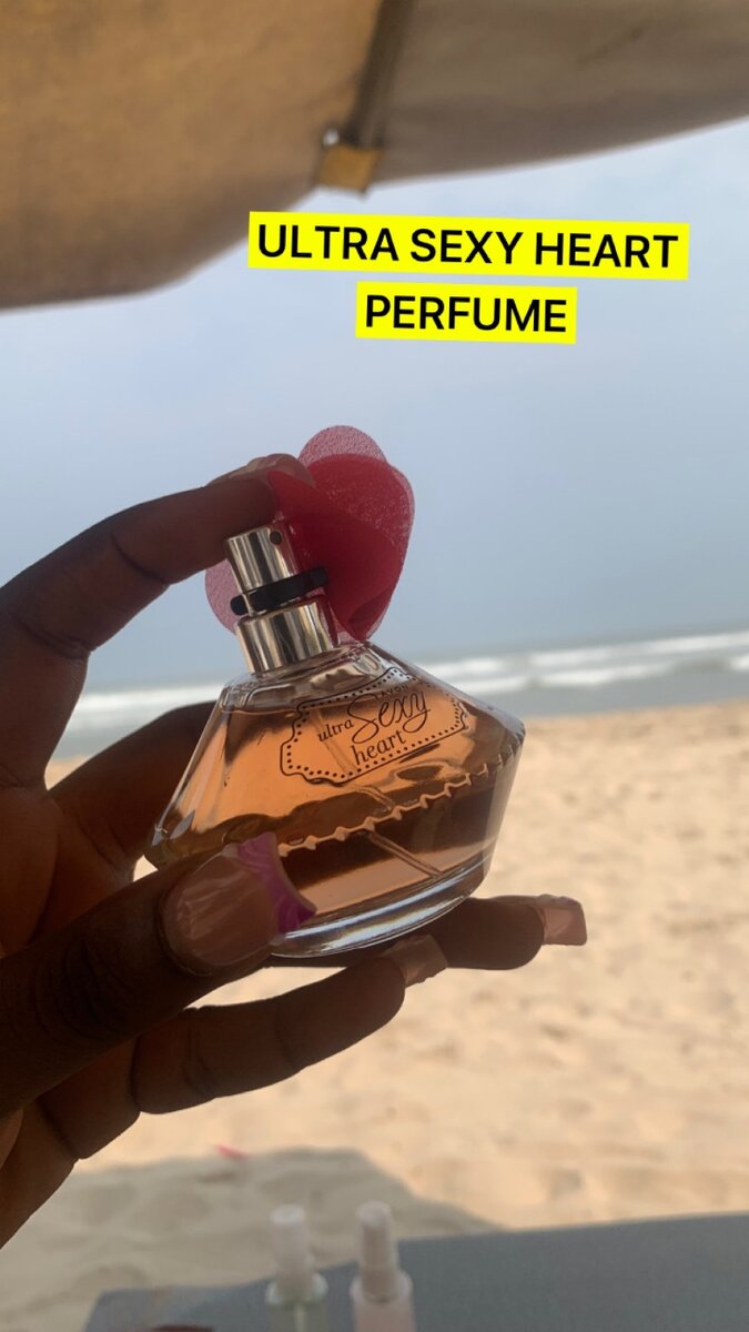 Avon Ultra Sexy Lace heart