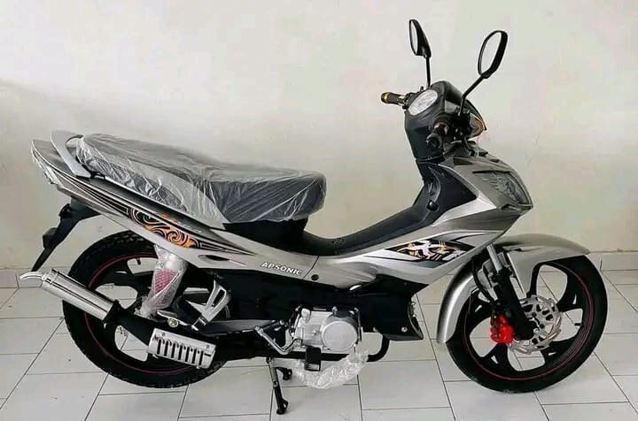 Moto sportive rapide Apsonic