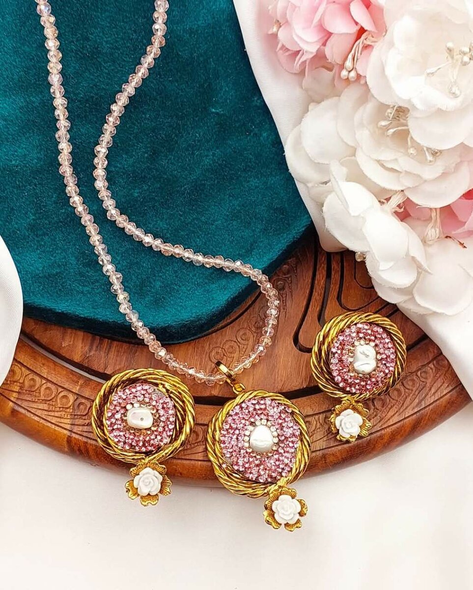 Ladies wedding set Necklace and earrings