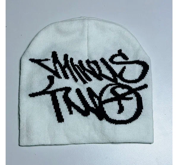 Bonnet blanc street style