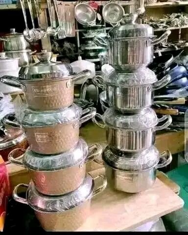 Batterie de Cuisine en Acier