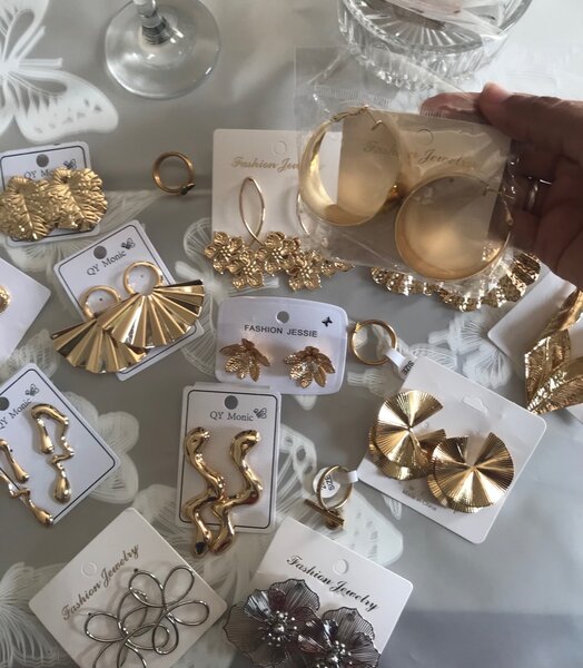 Boucles d'Oreilles Modernes Dorées