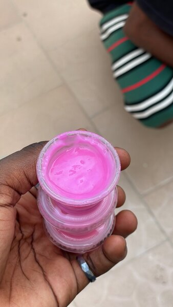 CRÈME DE LÈVRES ROSES