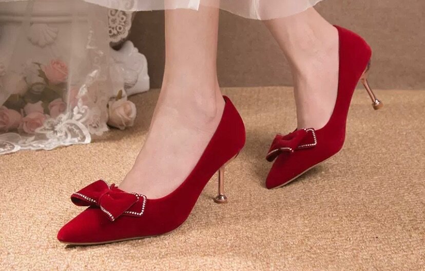 Ladies heeled shoes