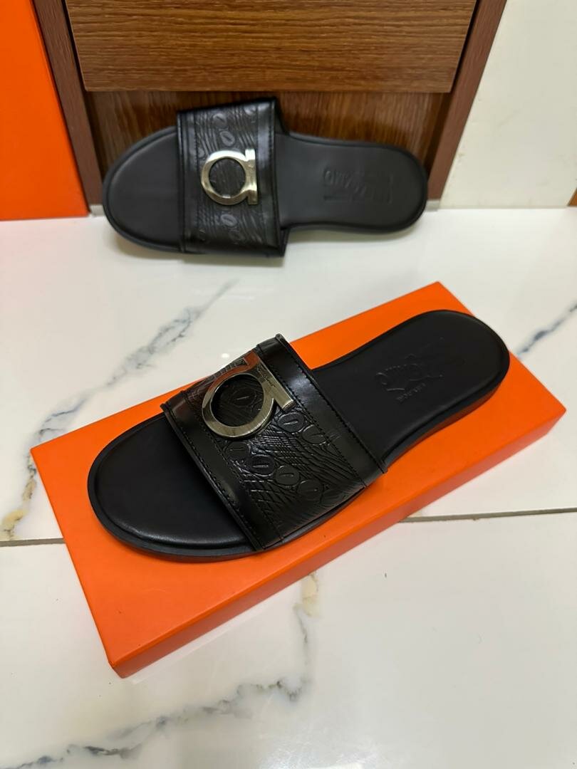 Sandales noires élégantes