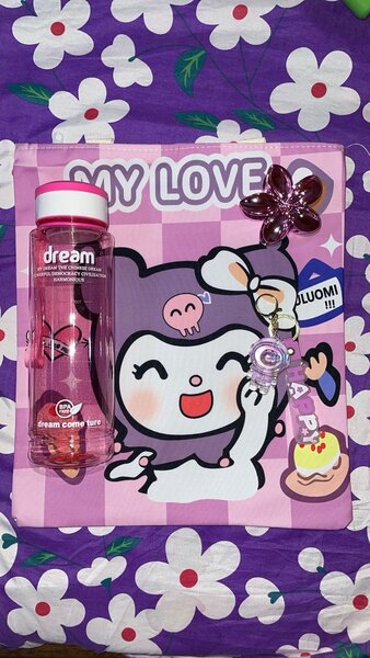 Totes bags, gourdes, porte-clé