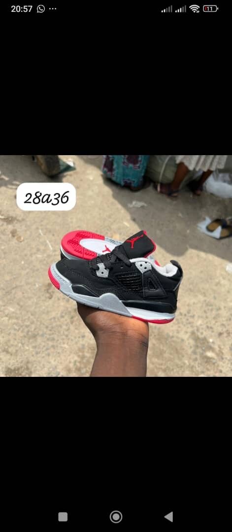 Baskets enfants Jordan rétro4