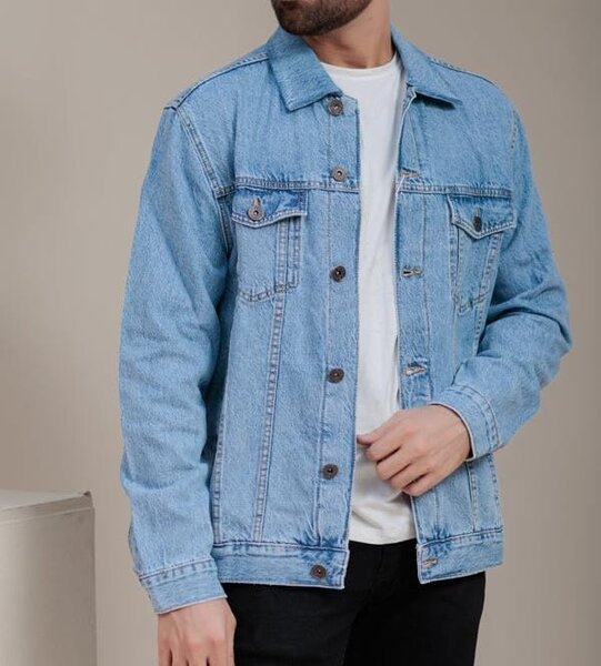 Light denim jacket In Slim Fit