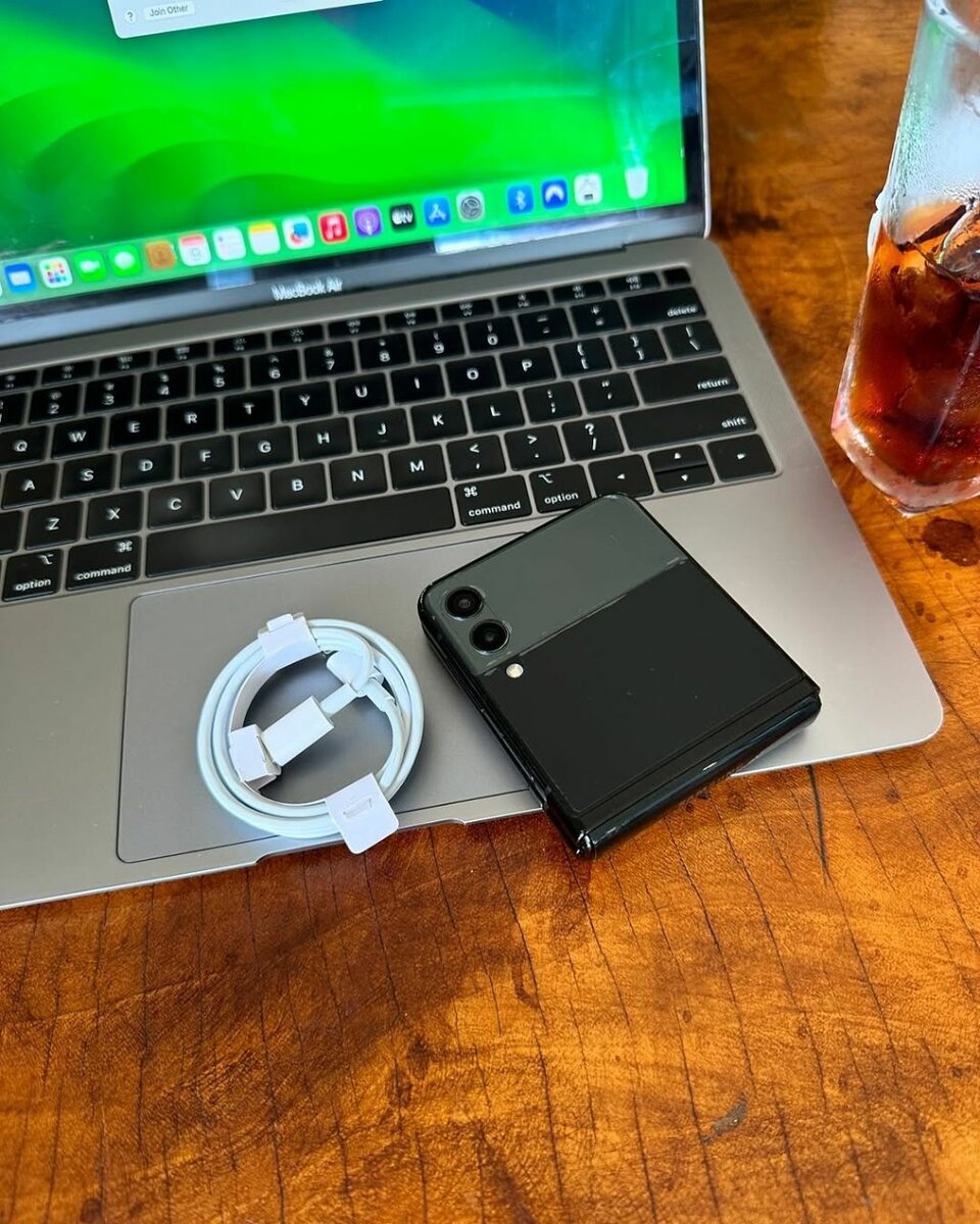 SAMSUNG GALAXY FLIP3 8GB-RAM ><128GB