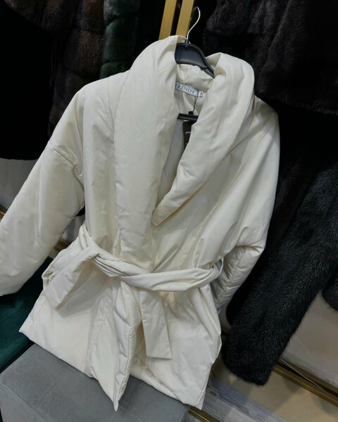 Куртка белая