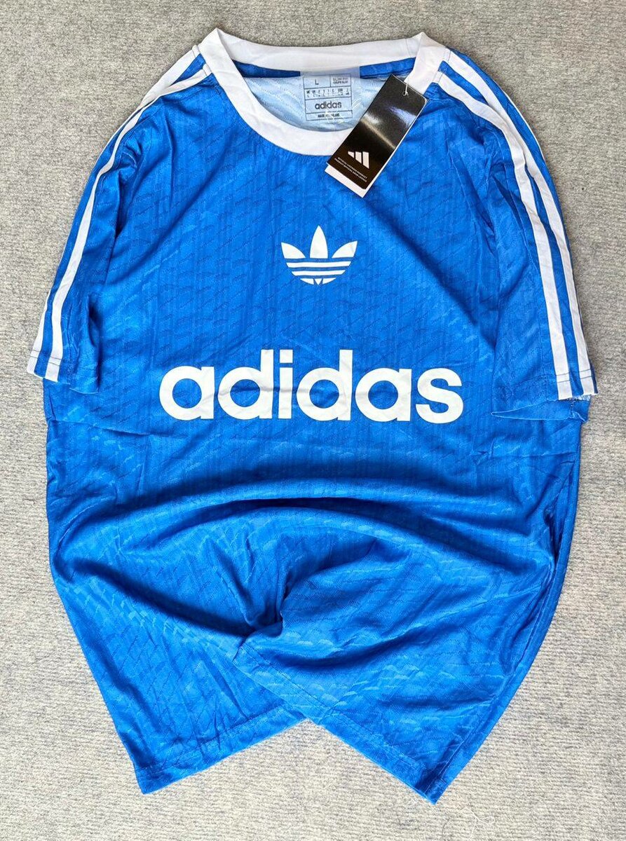 T-shirt adidas logo classique