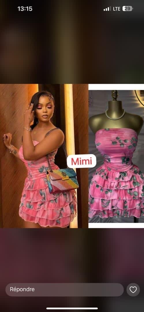 Robe élégante rose à volants