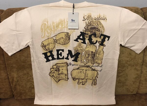 T-shirt blanc imprimé créatif