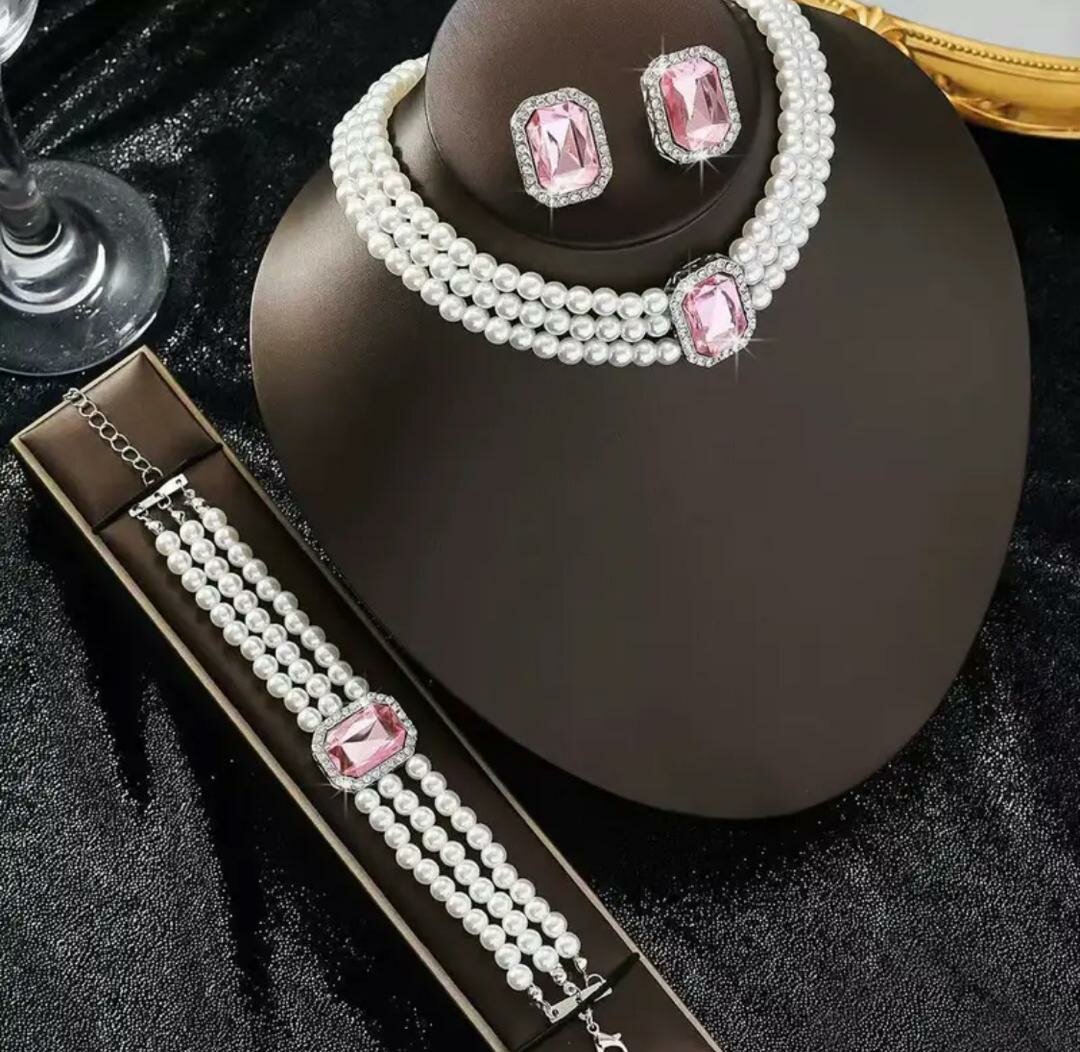 Elegant Pearl Jewelry Set
