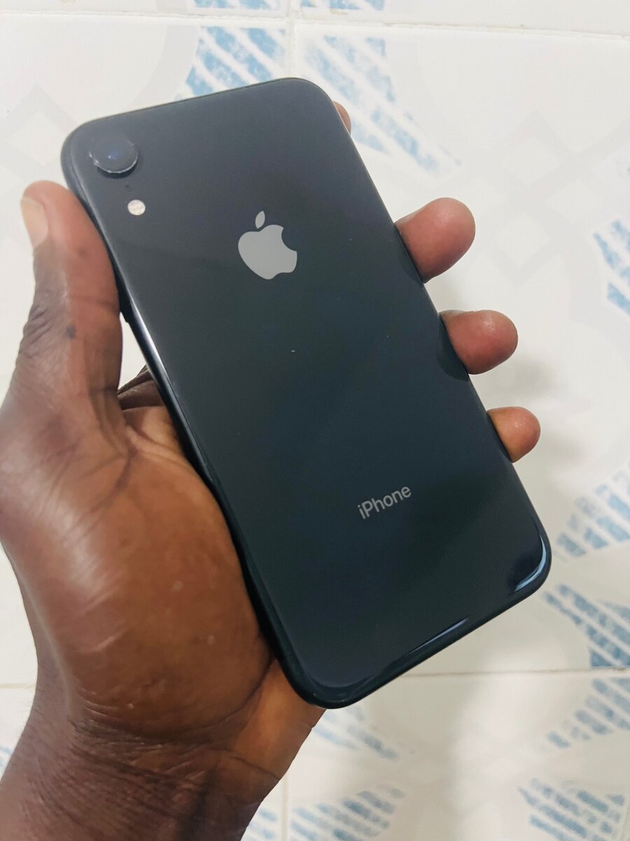 iPhone XR 64gb propre