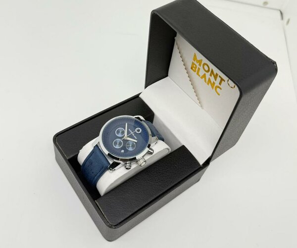 MontBlanc montre Homme élégant
