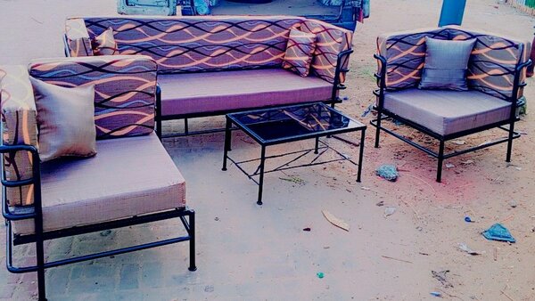 Fauteuil métallique