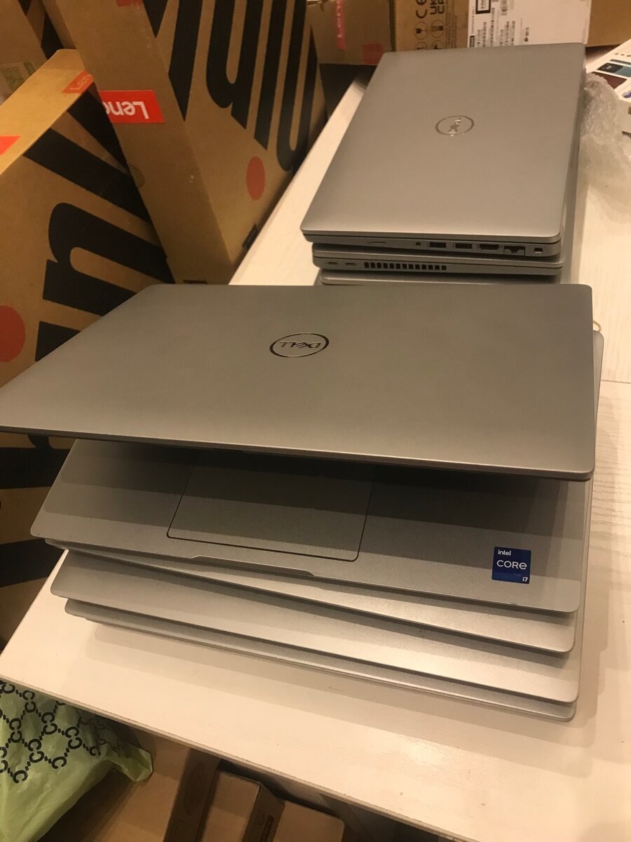 Dell latitude 5430 core i7 11th gen 256/8gb
