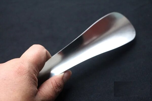 Metal Shoe Horn 17cm