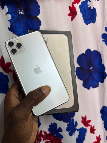 iPhone 11pro Max 256Giga