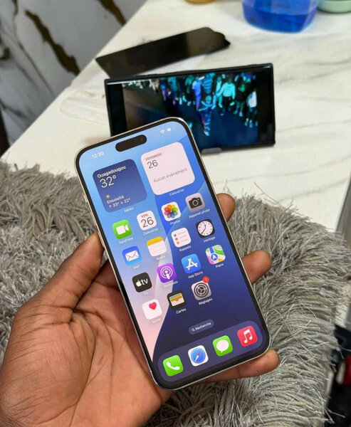 iPhone 256GB Smartphone