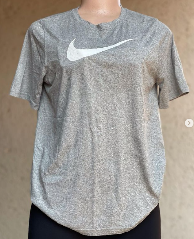 Nike T-shirt grey