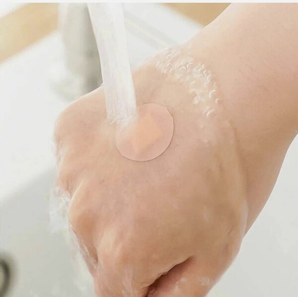 Pansement adhésif imperméable